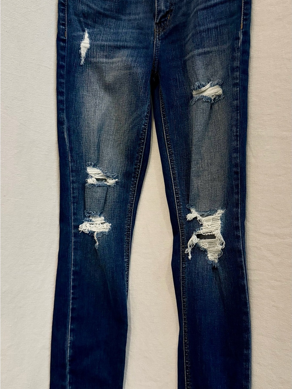 Eunina NWT High Rise Distressed Ripped Skinny Jeans Blue Size 0